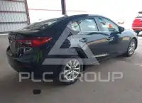 2017 Mazda 3 photo