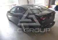 2017 Mazda 3 photo