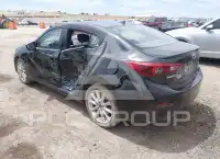 2017 Mazda 3 photo