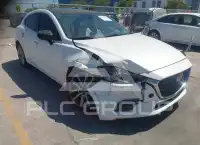 2017 Mazda 3 фото