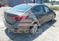 2017 Mazda 3 фото
