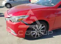 2017 Mazda 3 photo