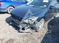 2017 Mazda 3 фото