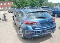 2017 Mazda 3 photo