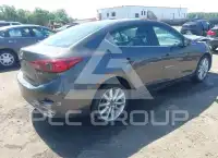 2017 Mazda 3 фото