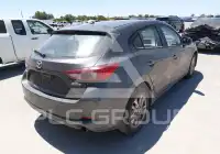 2017 Mazda 3 photo