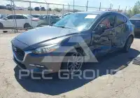 2017 Mazda 3 photo