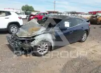 2017 Mazda 3 photo