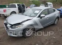 2017 Mazda 3 фото