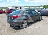 2017 Mazda 3 фото