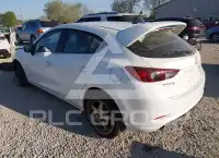 2017 Mazda 3 фото