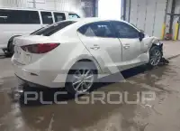 2017 Mazda 3 photo