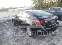 2017 Mazda 3 photo