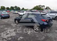 2017 Mazda 3 фото