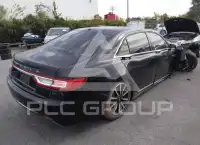 2017 Lincoln Continental фото