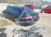 2017 Lincoln Continental photo