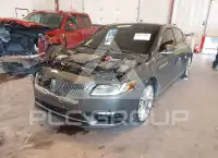 2017 Lincoln Continental photo
