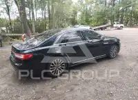 2017 Lincoln Continental photo