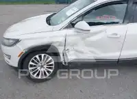 2017 Lincoln MKC photo