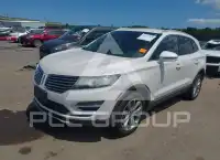 2017 Lincoln MKC photo