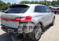 2017 Lincoln MKX photo