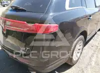 2017 Lincoln MKT photo