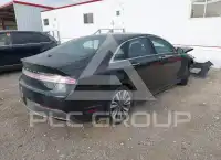2017 Lincoln MKZ photo