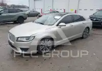 2017 Lincoln MKZ photo