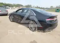2017 Lincoln MKZ photo