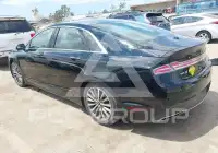 2017 Lincoln MKZ photo