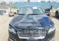 2017 Lincoln MKZ photo