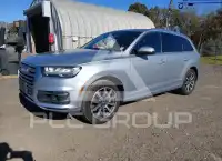 2017 Audi Q7 photo