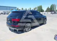 2017 Audi Q7 photo