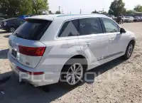 2017 Audi Q7 photo
