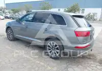 2017 Audi Q7 фото