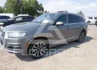2017 Audi Q7 photo