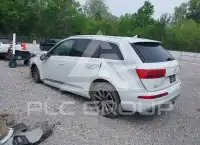 2017 Audi Q7 photo