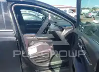 2017 Cadillac XT5 photo