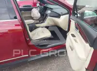 2017 Cadillac XT5 фото