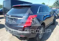 2017 Cadillac XT5 photo