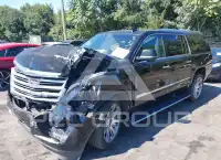 2017 Cadillac ESCALADE photo