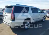 2017 Cadillac ESCALADE фото