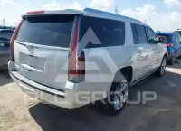 2017 Cadillac ESCALADE photo
