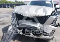 2017 Cadillac ESCALADE photo