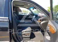 2017 Cadillac ESCALADE фото