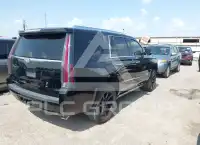 2017 Cadillac ESCALADE фото