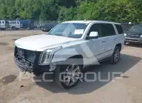 2017 Cadillac ESCALADE фото