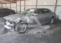 2017 Chrysler 300 фото