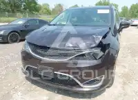 2017 Chrysler PACIFICA photo