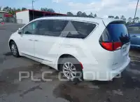 2017 Chrysler PACIFICA photo